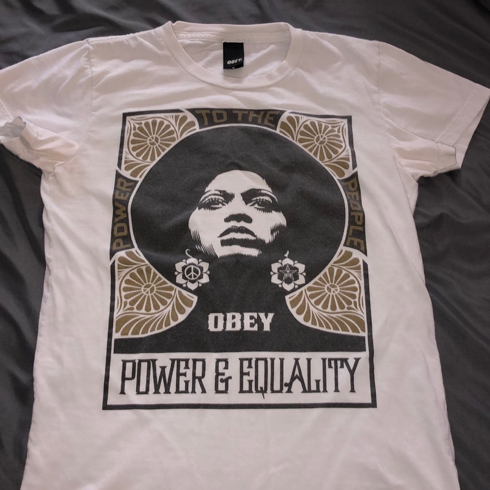 Obey T shirt